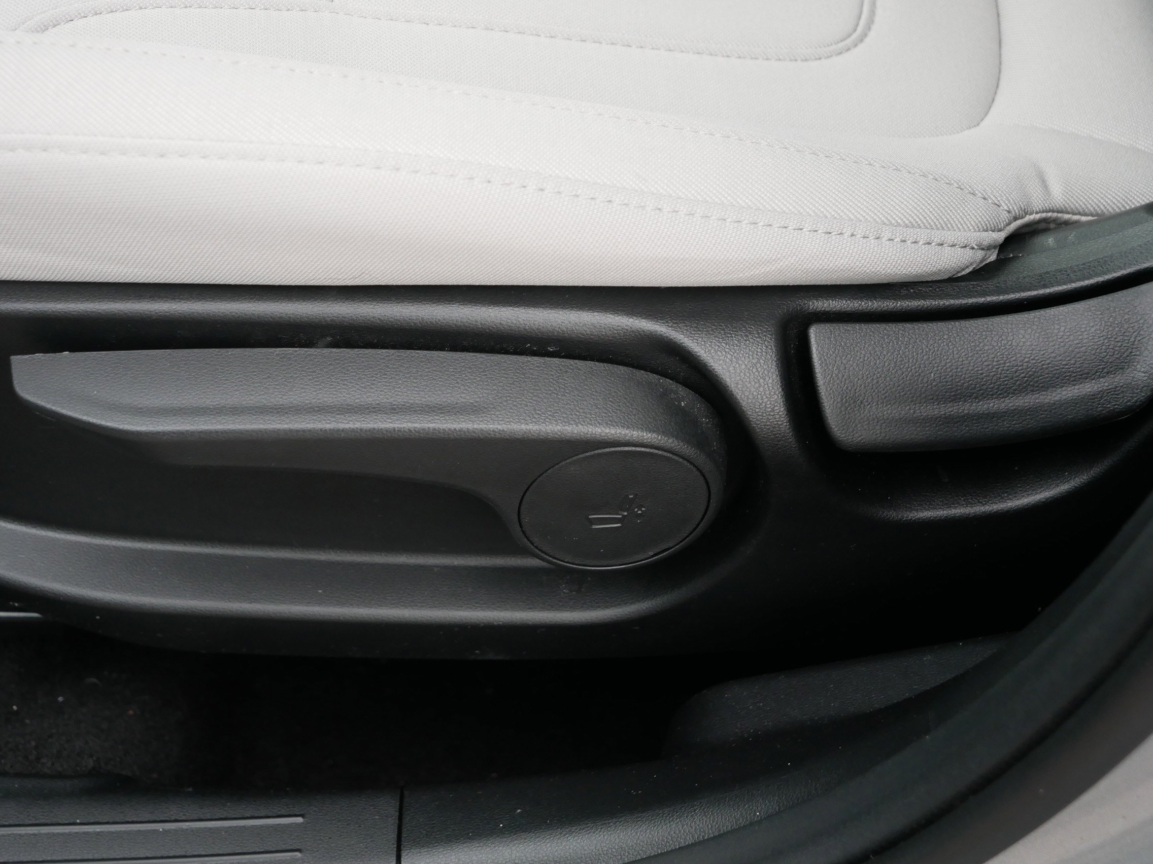 Certified 2025 Hyundai Tucson SE image 20