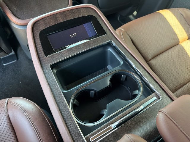 New 2026 Lincoln Navigator Reserve AWD/4WD image 16