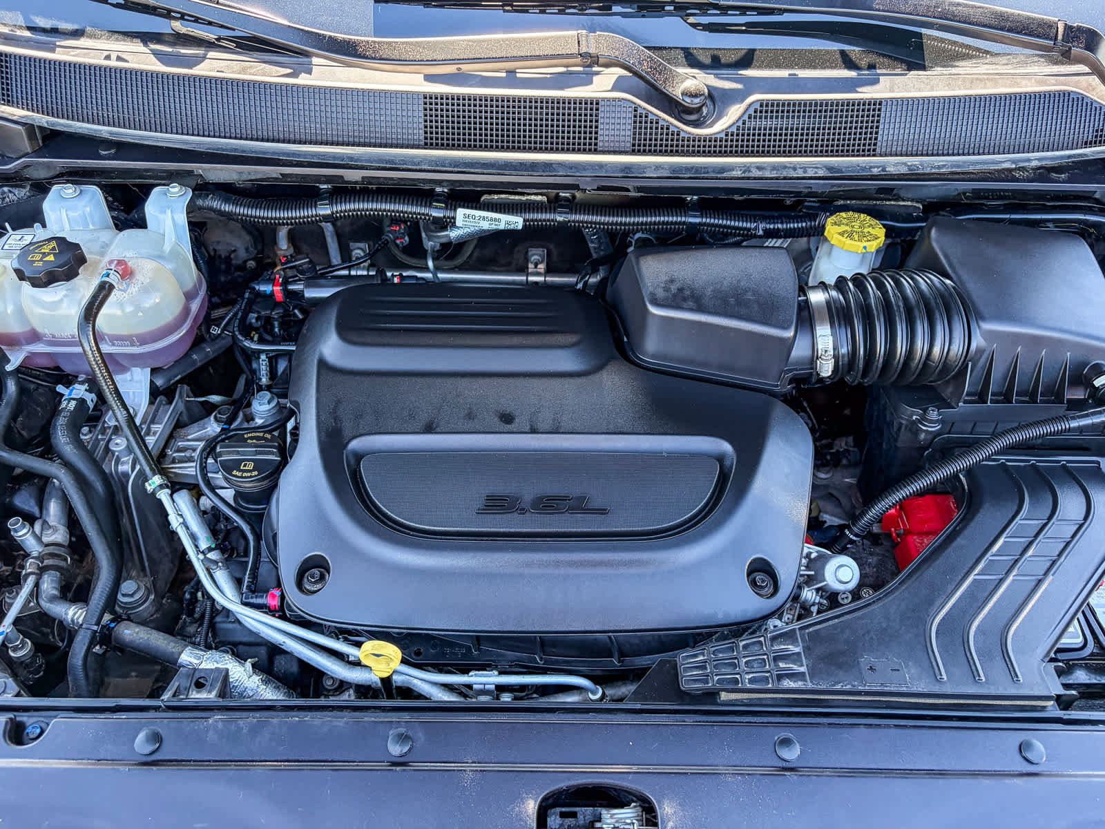 Used 2024 Chrysler Pacifica Touring-L image 26