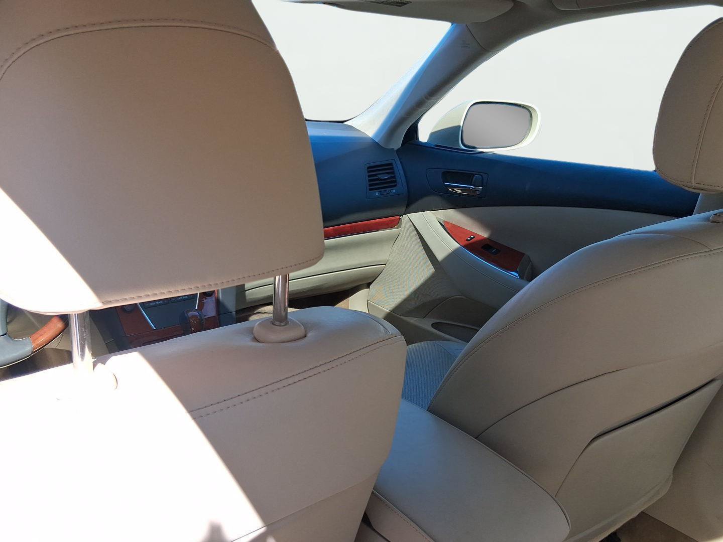 Used 2012 Lexus ES 350 FWD image 25