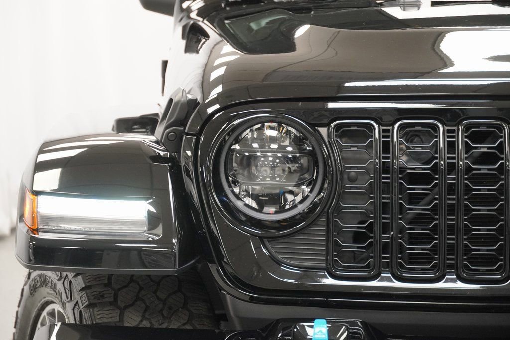 Used 2024 Jeep Wrangler High Altitude image 6