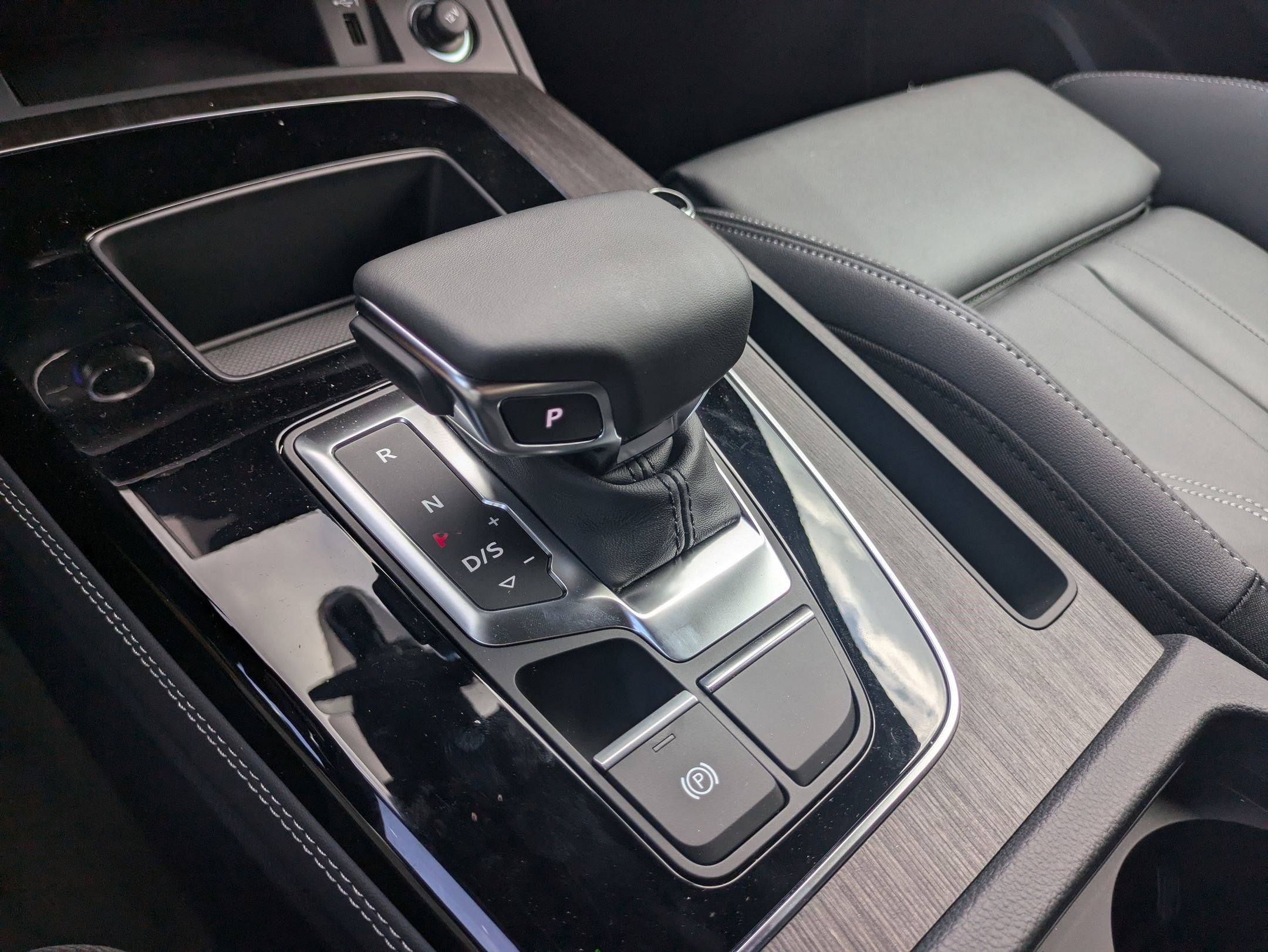 New 2025 Audi Q5 2.0T Premium Plus AWD/4WD image 16