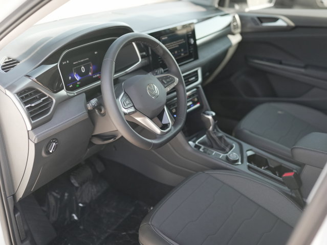 New 2025 Volkswagen Taos SE AWD/4WD image 12