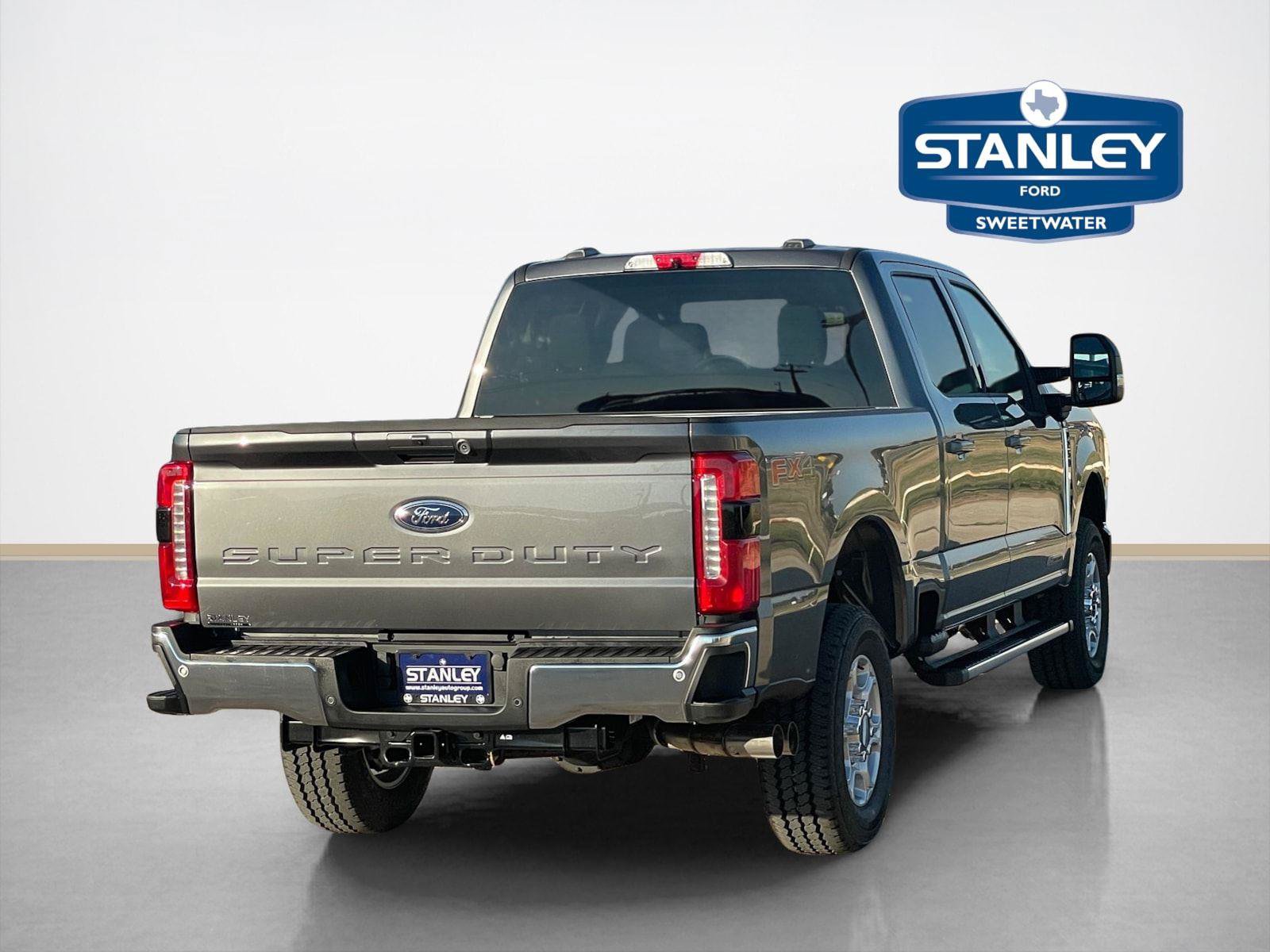New 2026 Ford F250 XLT w/ XLT Premium Package AWD/4WD image 8