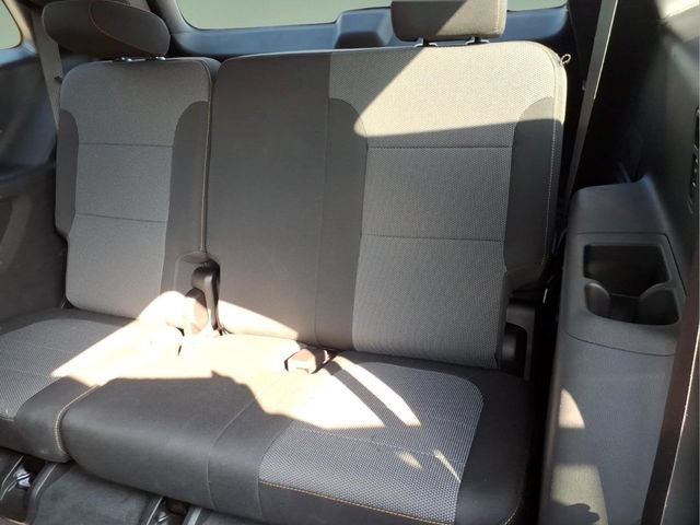 Used 2021 Chevrolet Traverse LT FWD image 12