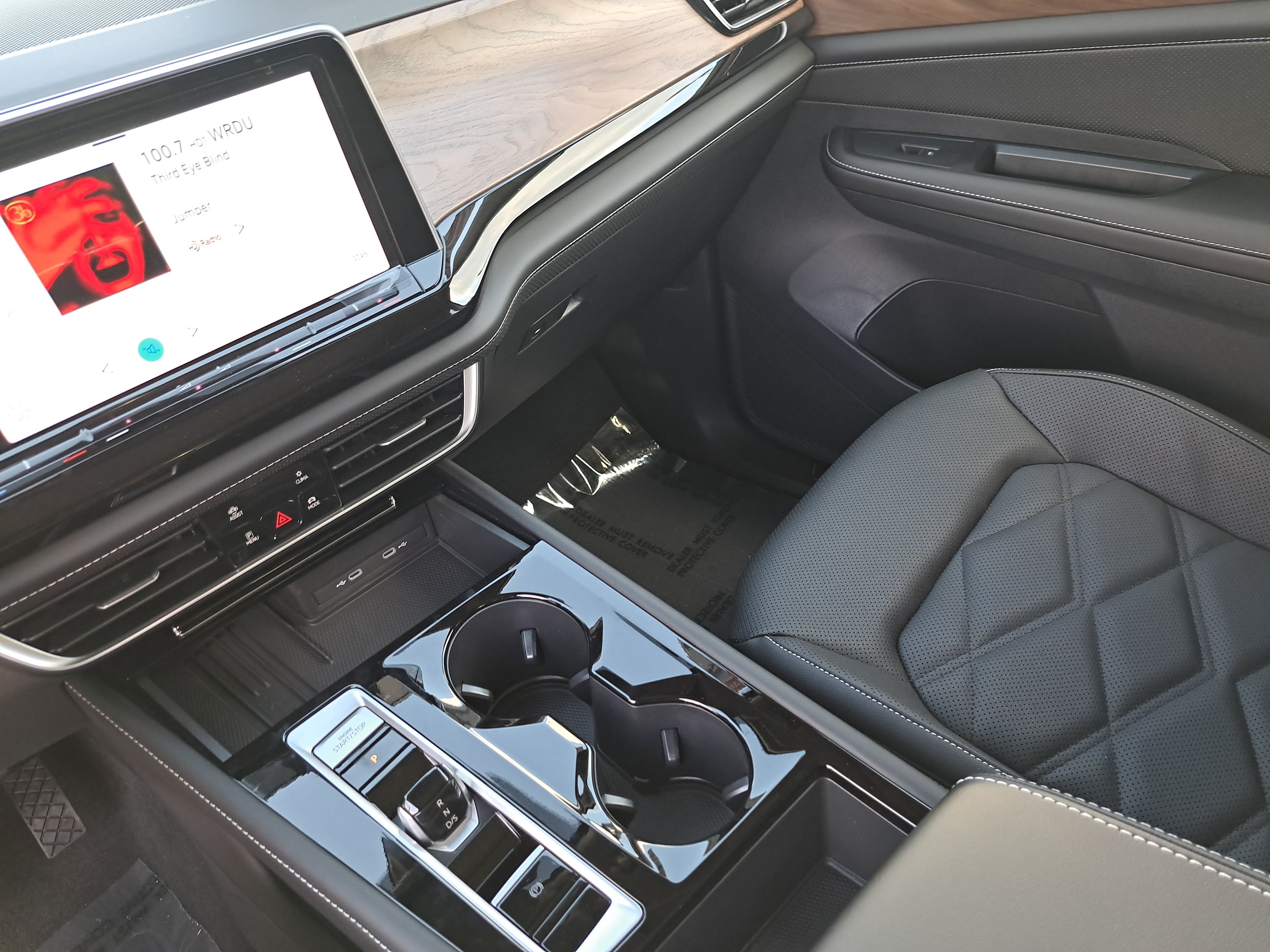 New 2026 Volkswagen Atlas SE FWD image 25