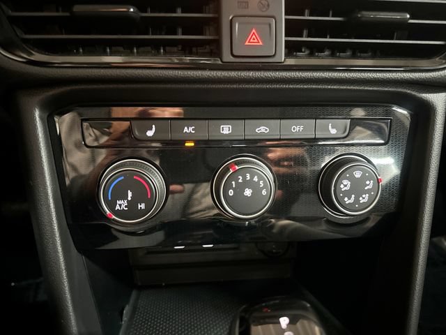 Certified 2025 Volkswagen Taos S AWD/4WD image 17