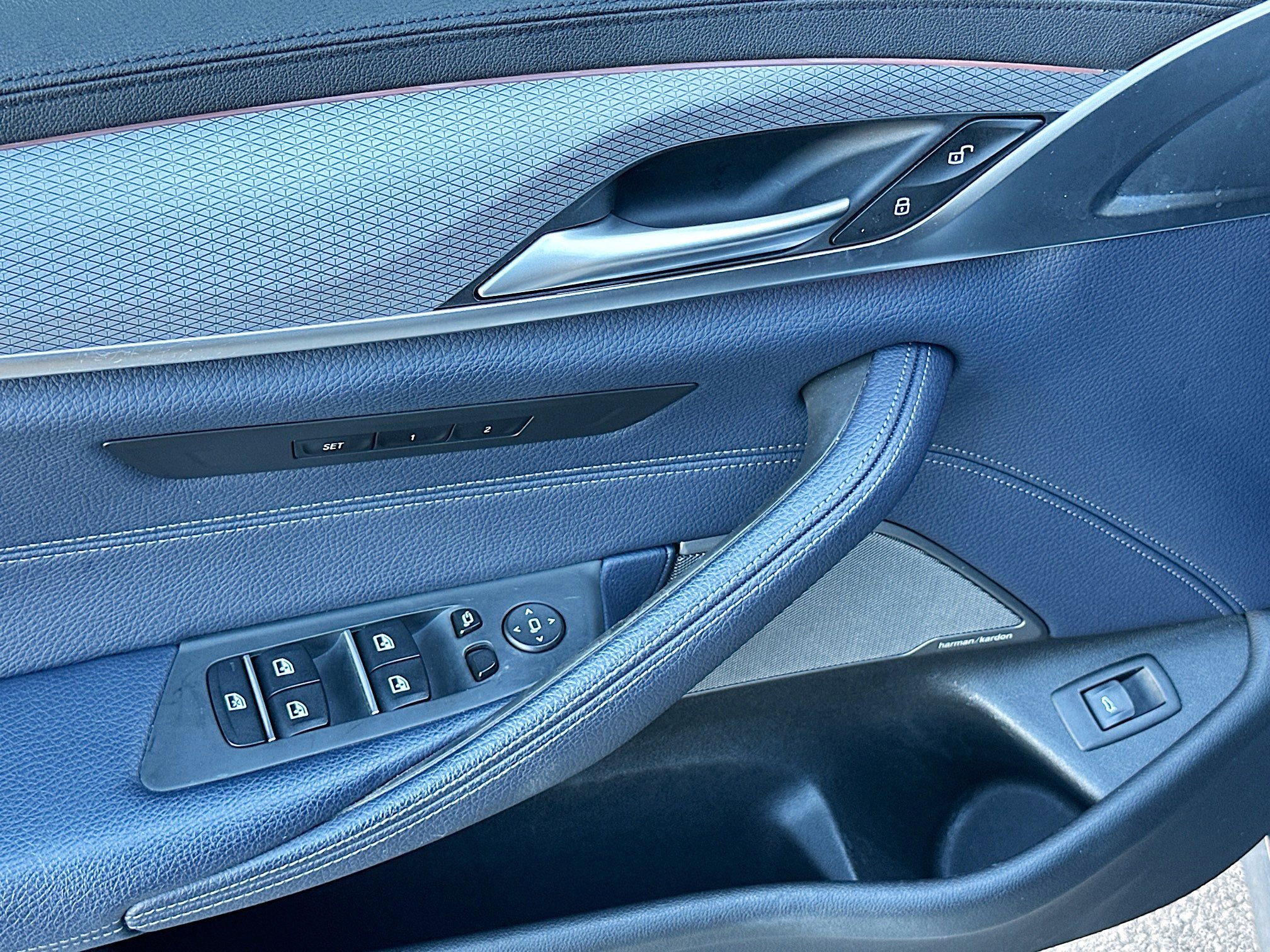 Used 2020 BMW 530i w/ M Sport Package image 18