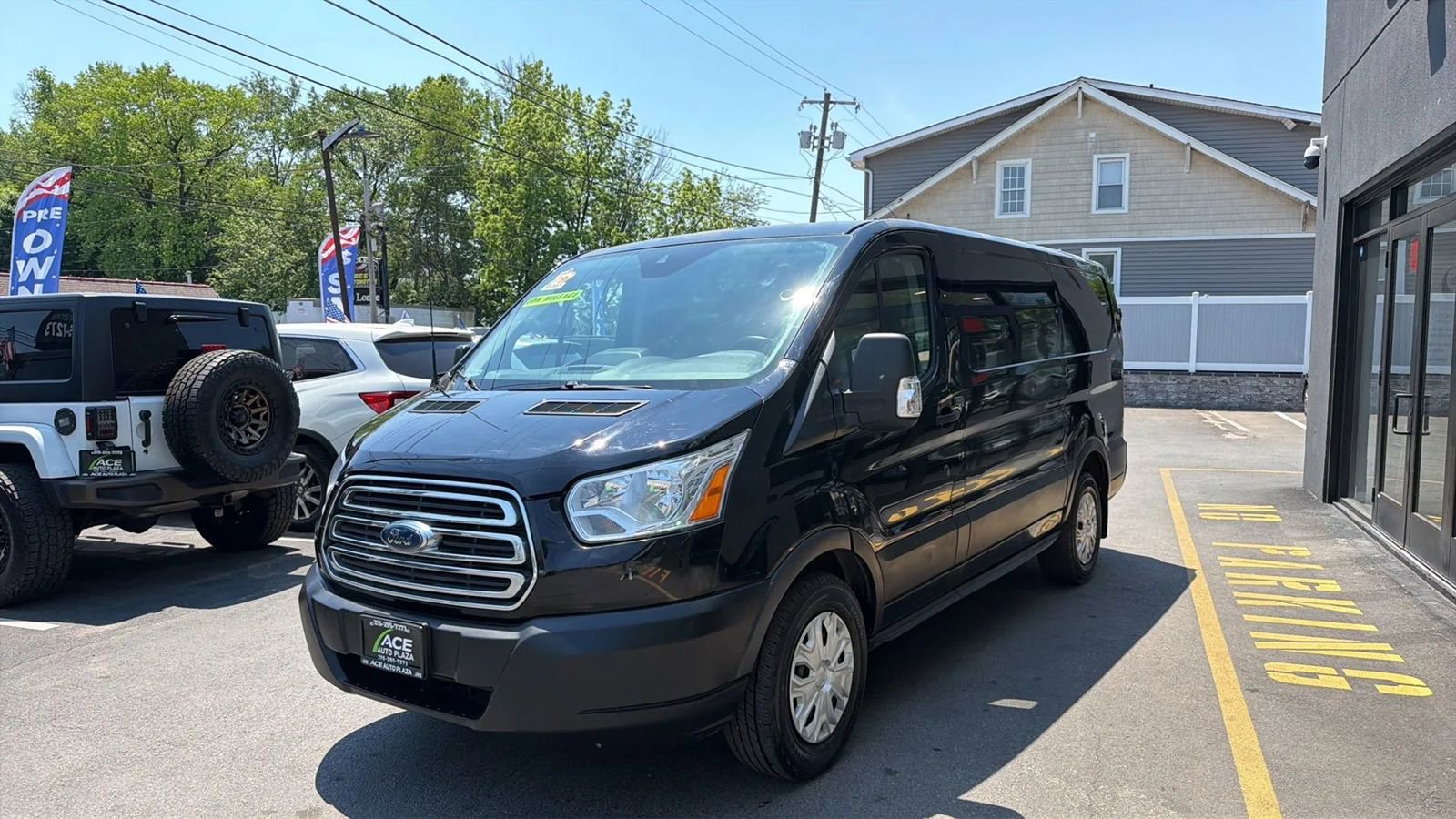Used 2019 Ford Transit 150 130 Low Roof w/ Exterior Upgrade Package RWD image 3