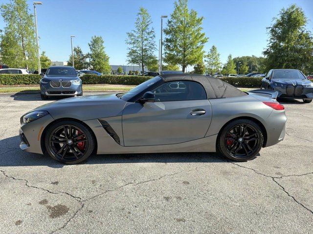 Certified 2023 BMW Z4 M40i w/ Premium Package RWD image 7