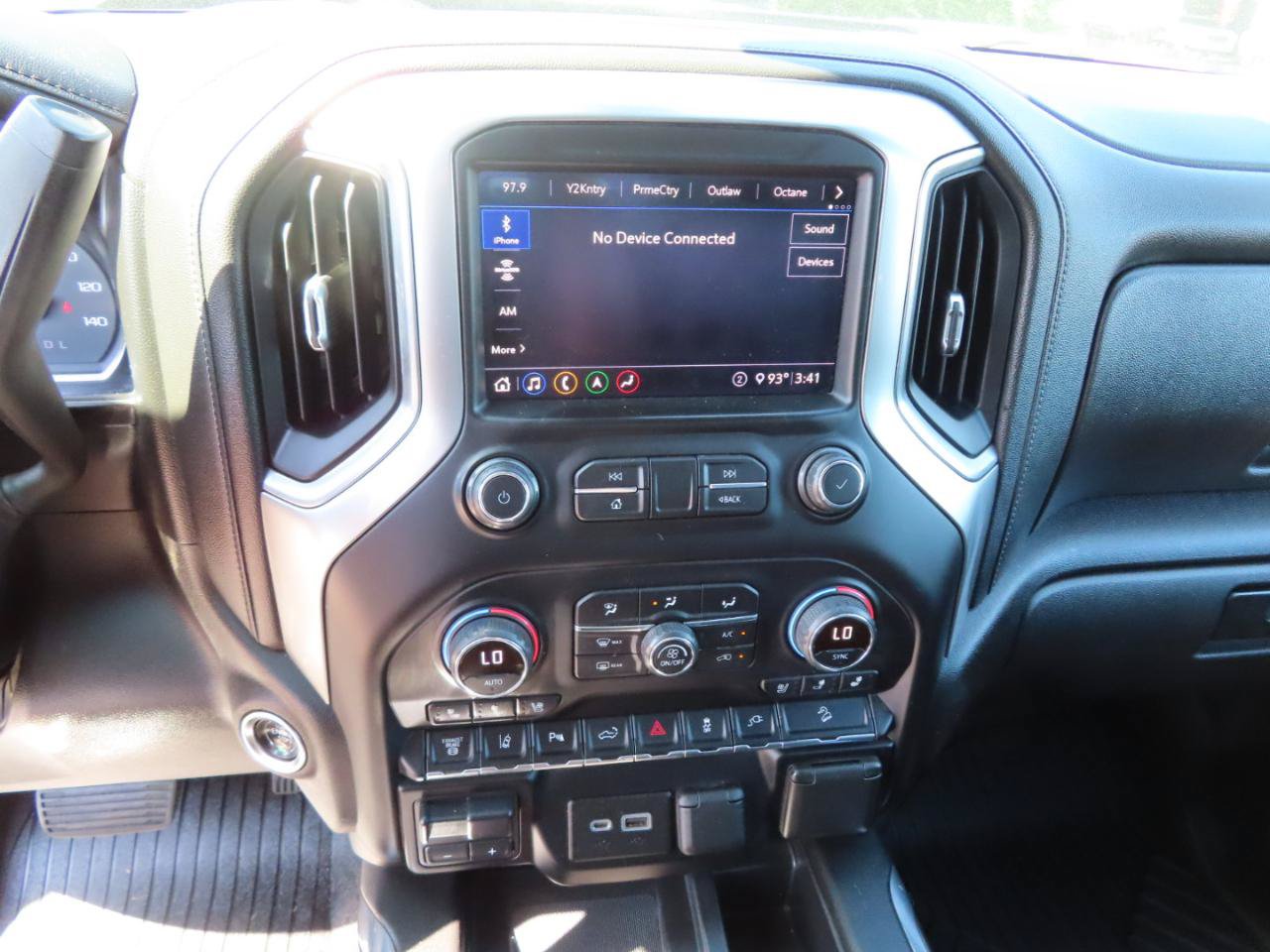 Used 2020 Chevrolet Silverado 2500 LTZ w/ LTZ Plus Package AWD/4WD image 39