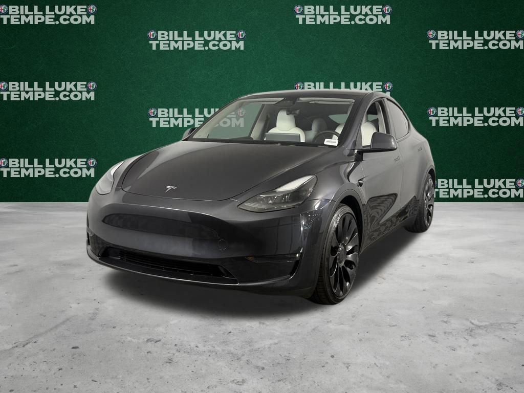 Used 2024 Tesla Model Y Performance image 3
