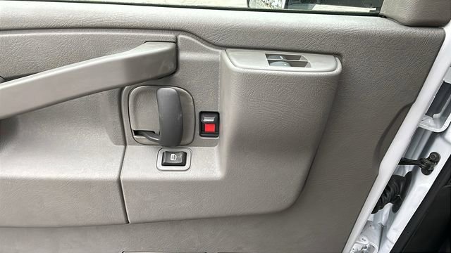 New 2026 Chevrolet Express 3500 w/ Power Convenience Package image 31