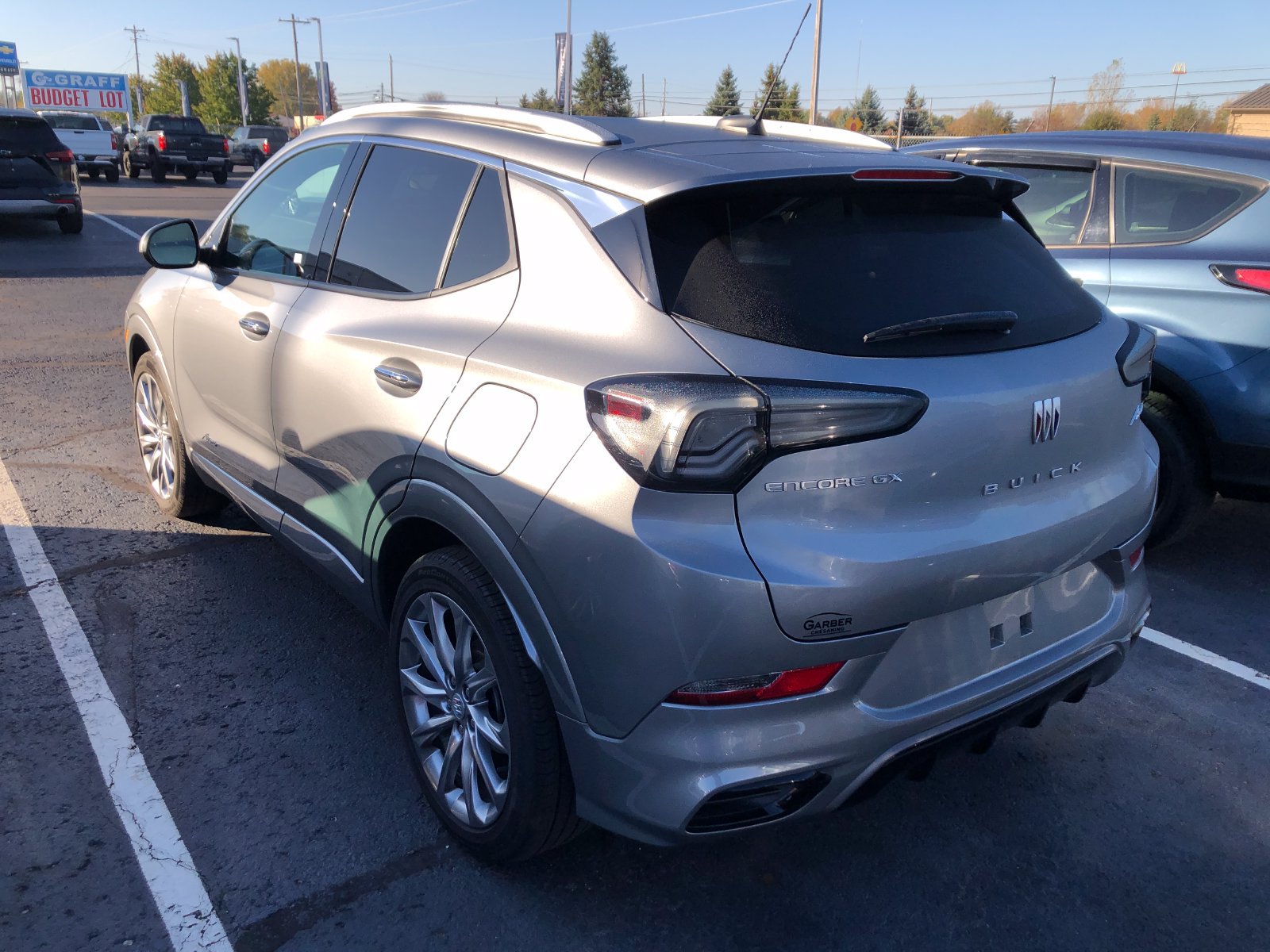 Used 2024 Buick Encore GX Avenir w/ Avenir Convenience Package FWD image 5