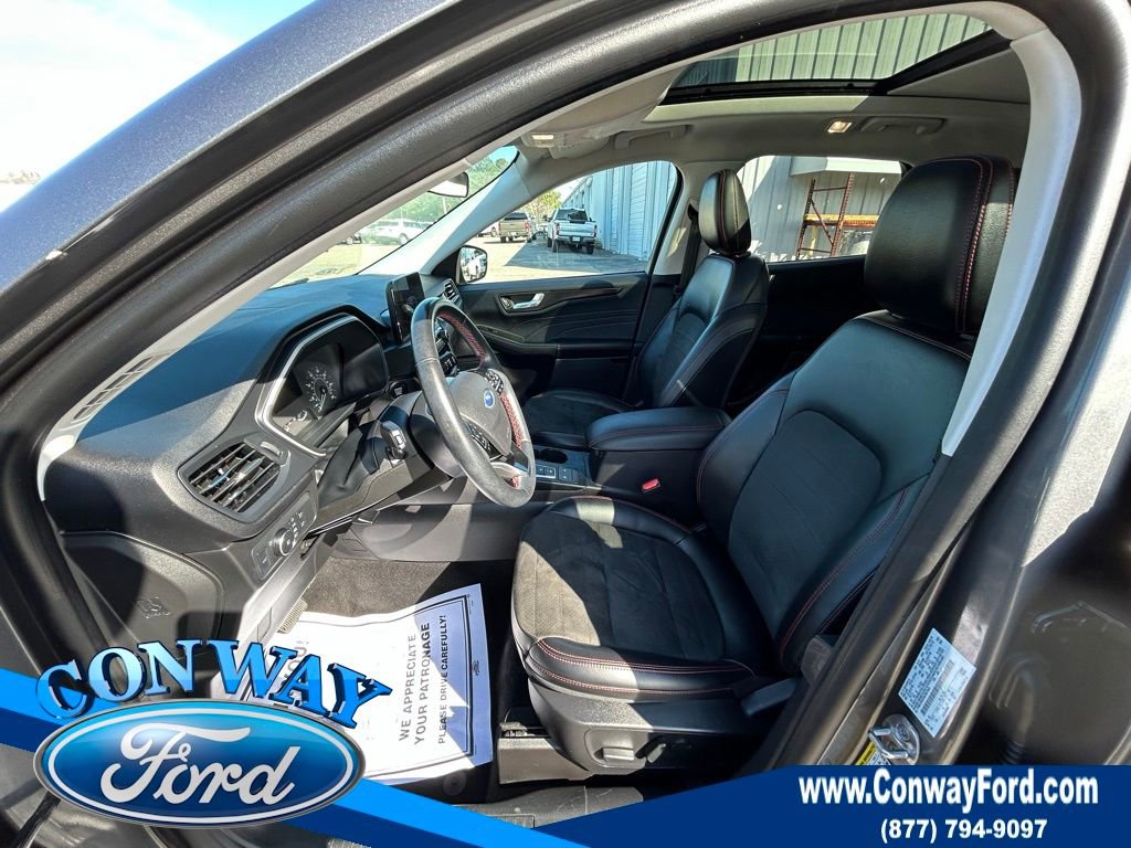 Used 2022 Ford Escape SEL w/ SEL Stealth AWD Package image 29