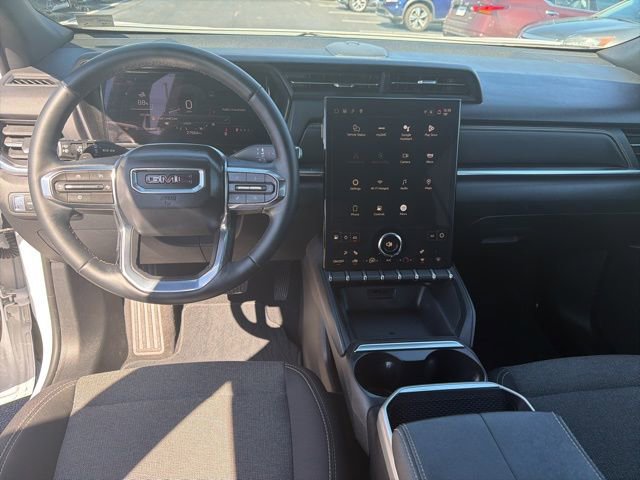 Used 2025 GMC Terrain Elevation image 18
