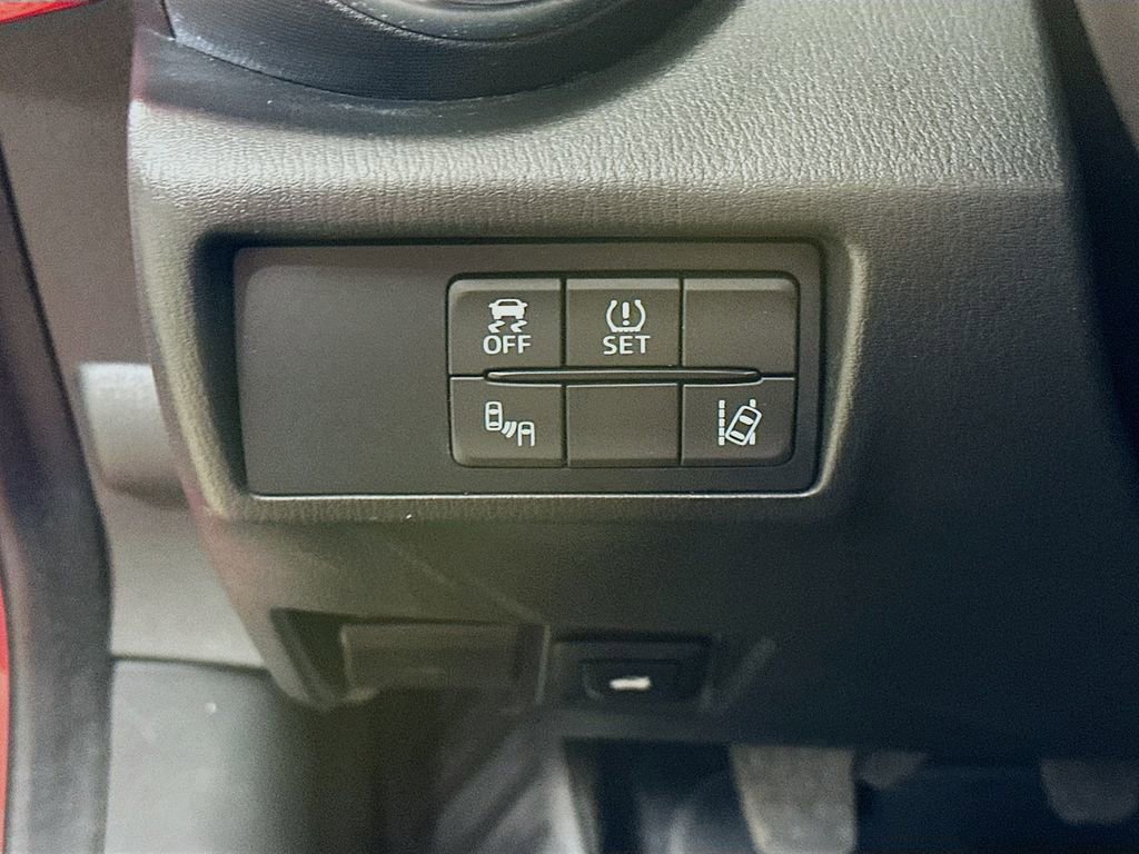 Used 2016 MAZDA MX-5 Miata Grand Touring image 12