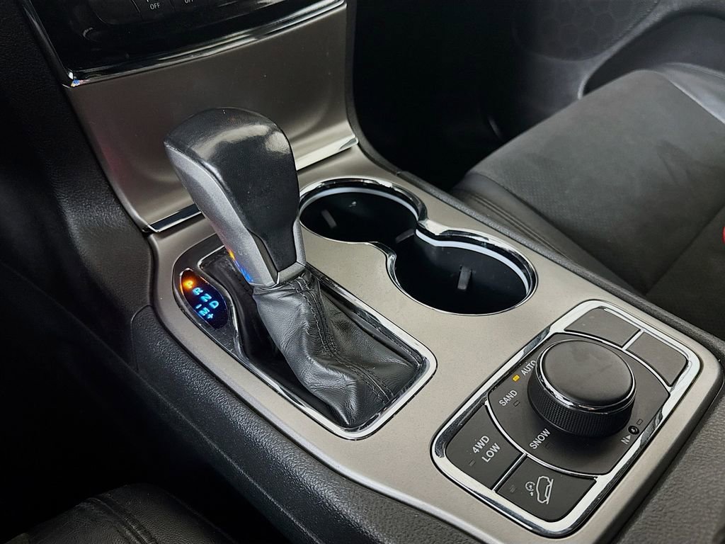 Used 2020 Jeep Grand Cherokee Altitude image 13