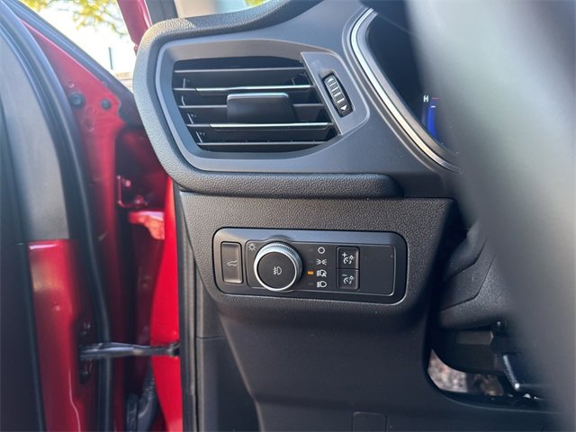 Used 2022 Ford Escape Titanium image 14