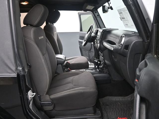 Used 2017 Jeep Wrangler Sahara w/ Connectivity Group image 15