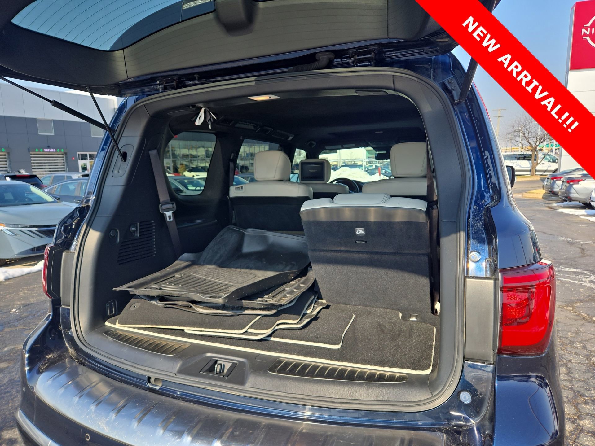 Used 2019 INFINITI QX80 Limited w/ All-Season Package image 30