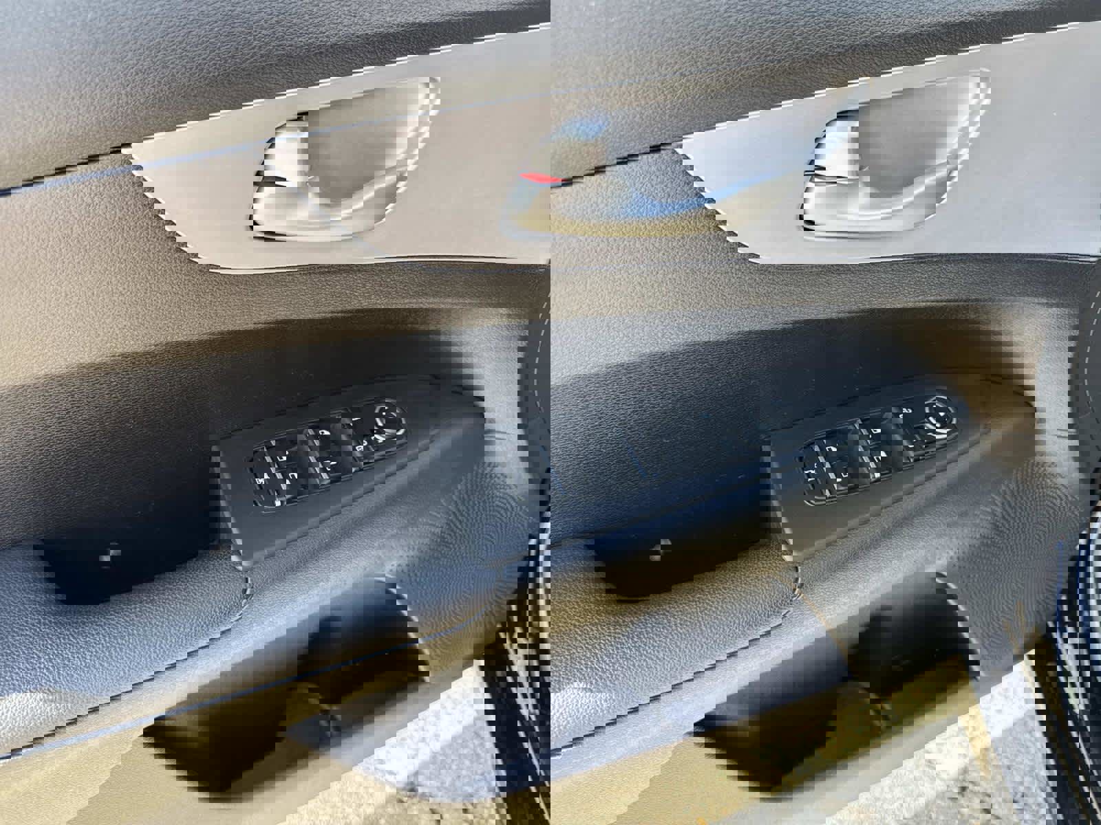 Used 2024 Kia Forte LXS image 35