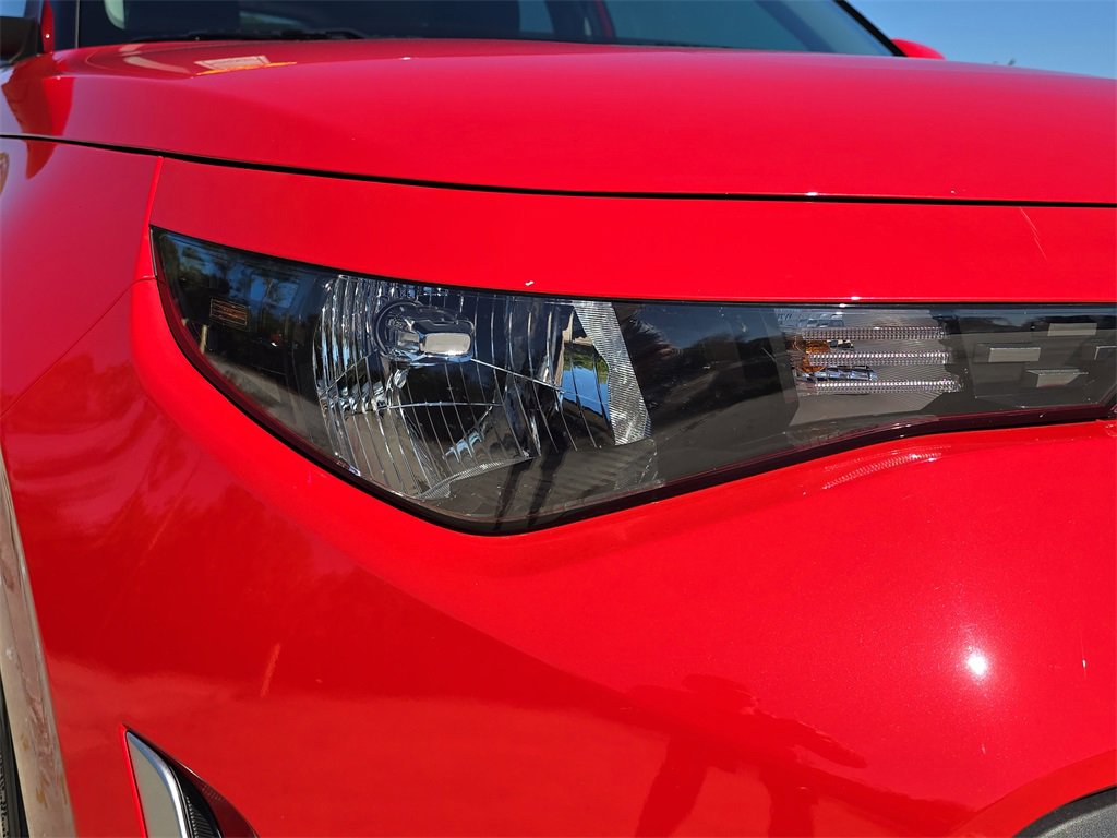 Certified 2025 Kia Soul LX w/ LX Technology Package image 10