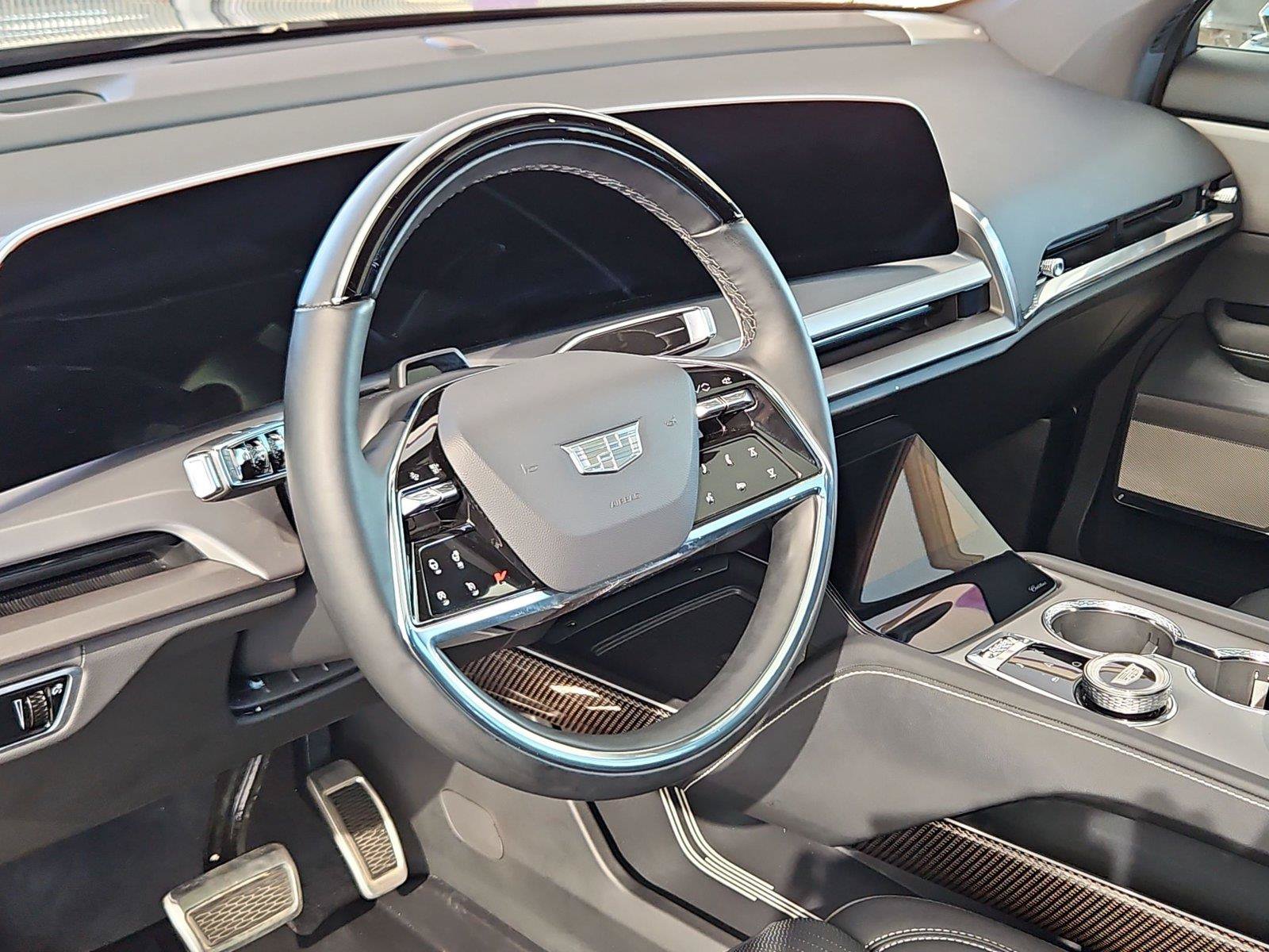 Certified 2026 Cadillac Vistiq Luxury w/ LPO, Floor Liner Package AWD/4WD image 2
