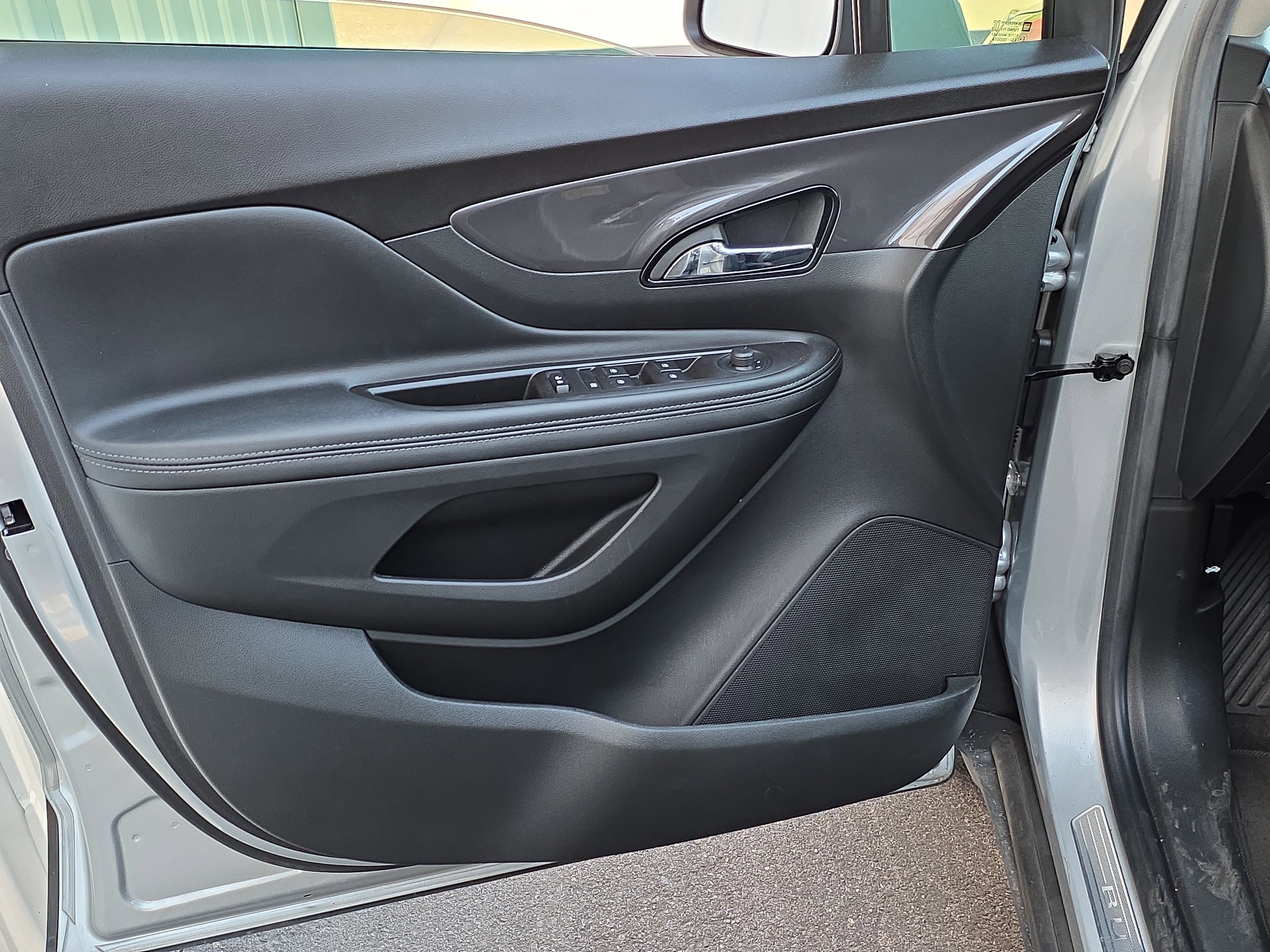 Used 2022 Buick Encore Preferred w/ Safety Package image 10