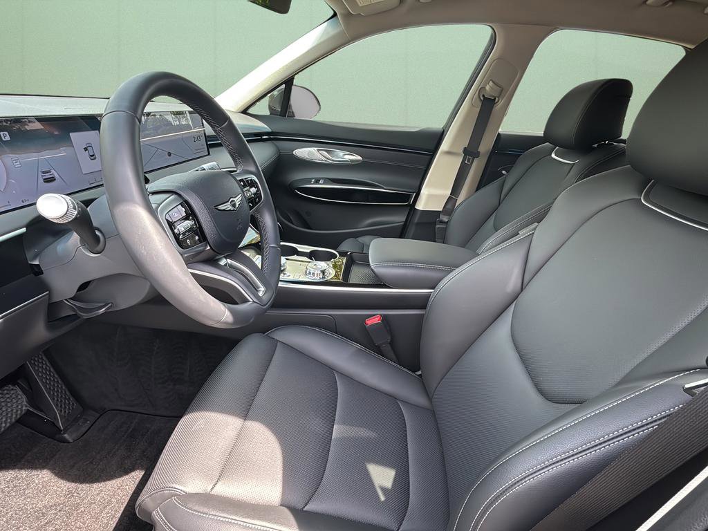 Certified 2026 Genesis GV70 2.5T image 14