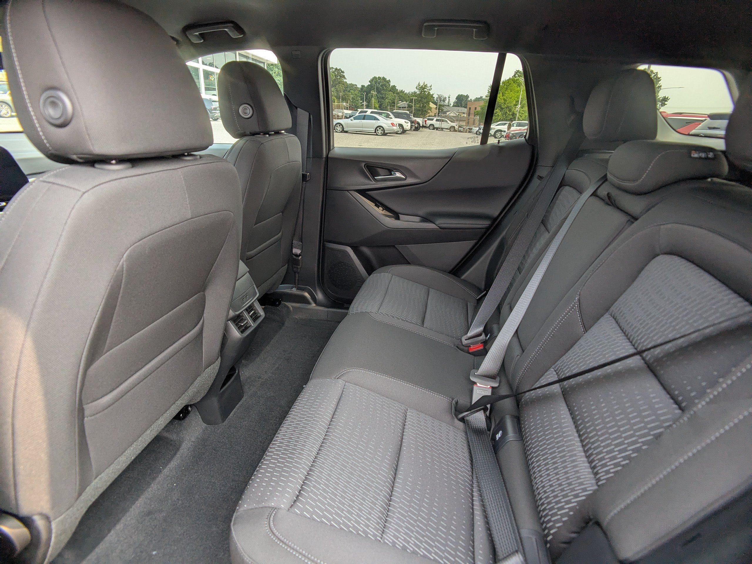 New 2027 Chevrolet Equinox LT FWD image 12