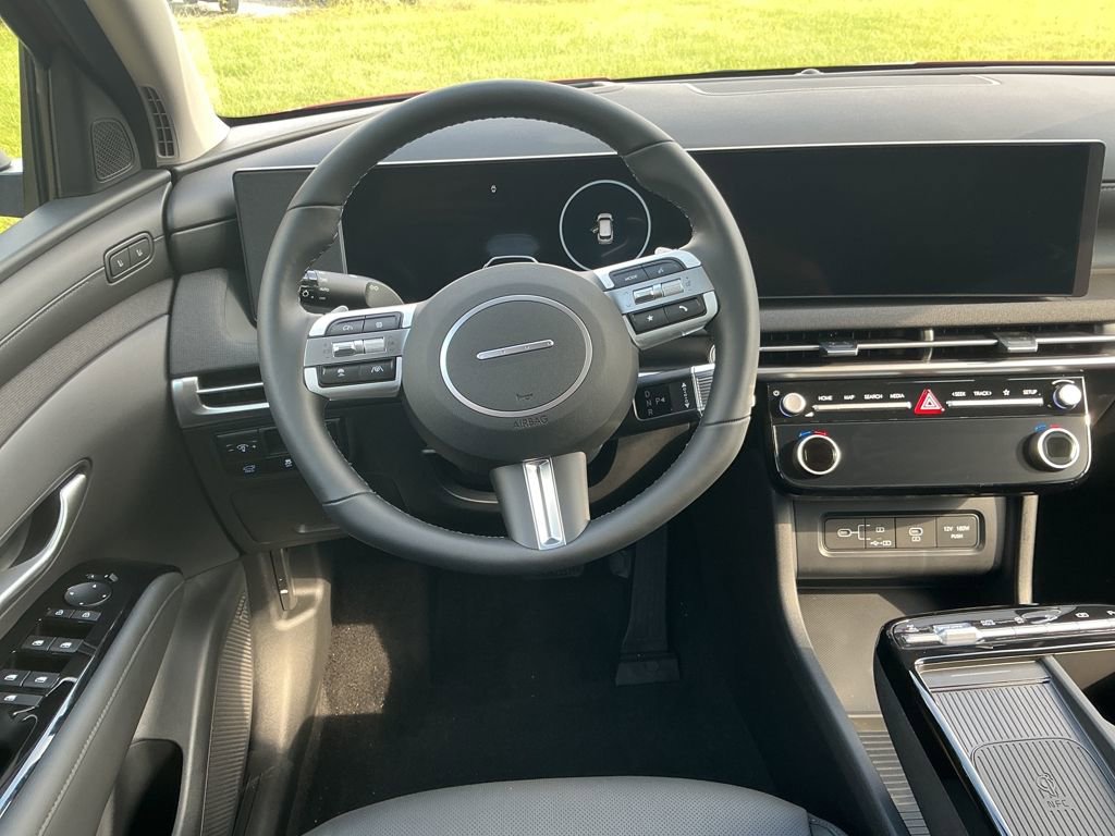 New 2026 Hyundai Tucson Limited image 15