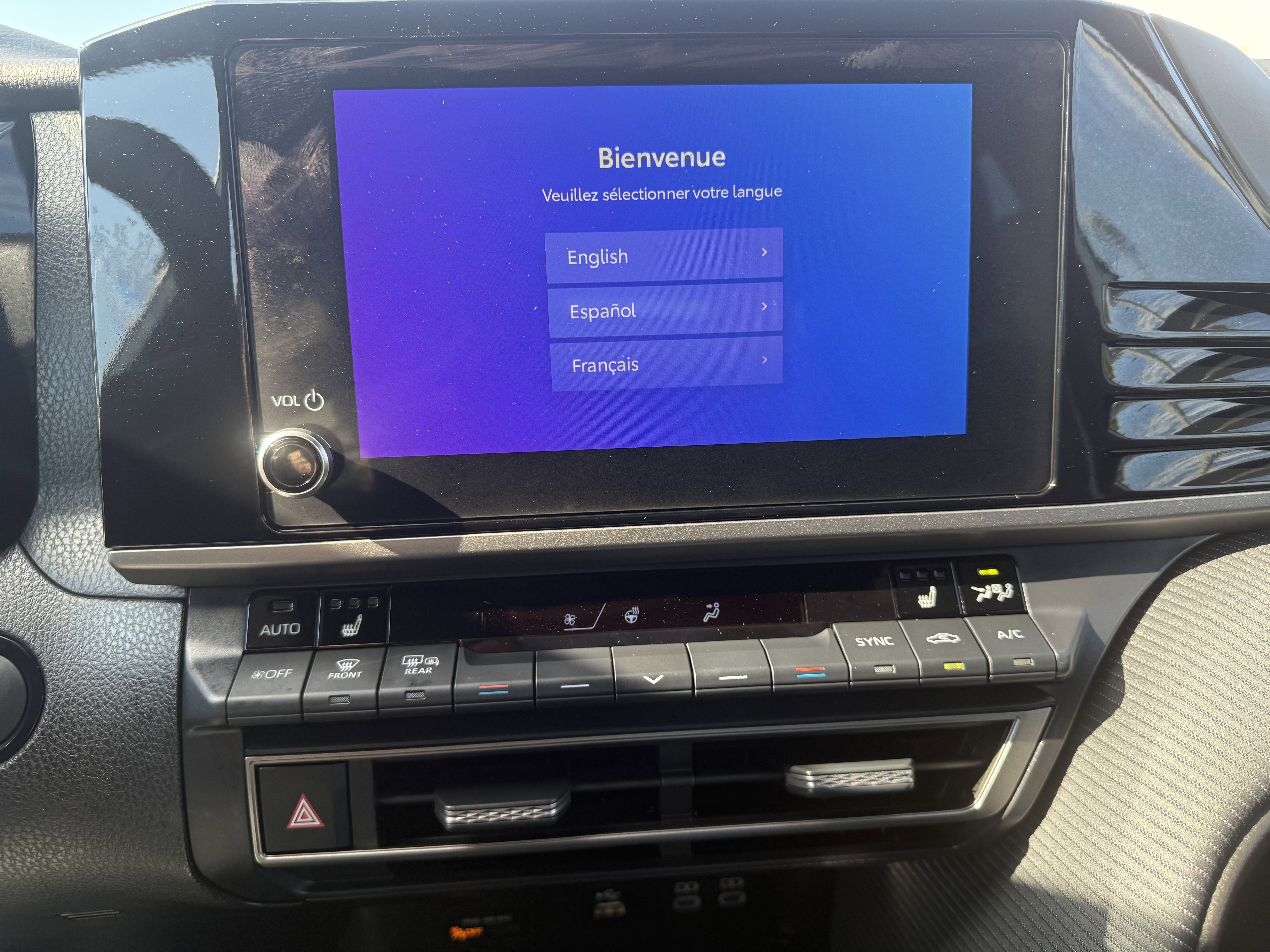 New 2026 Toyota Camry Hybrid FWD image 13