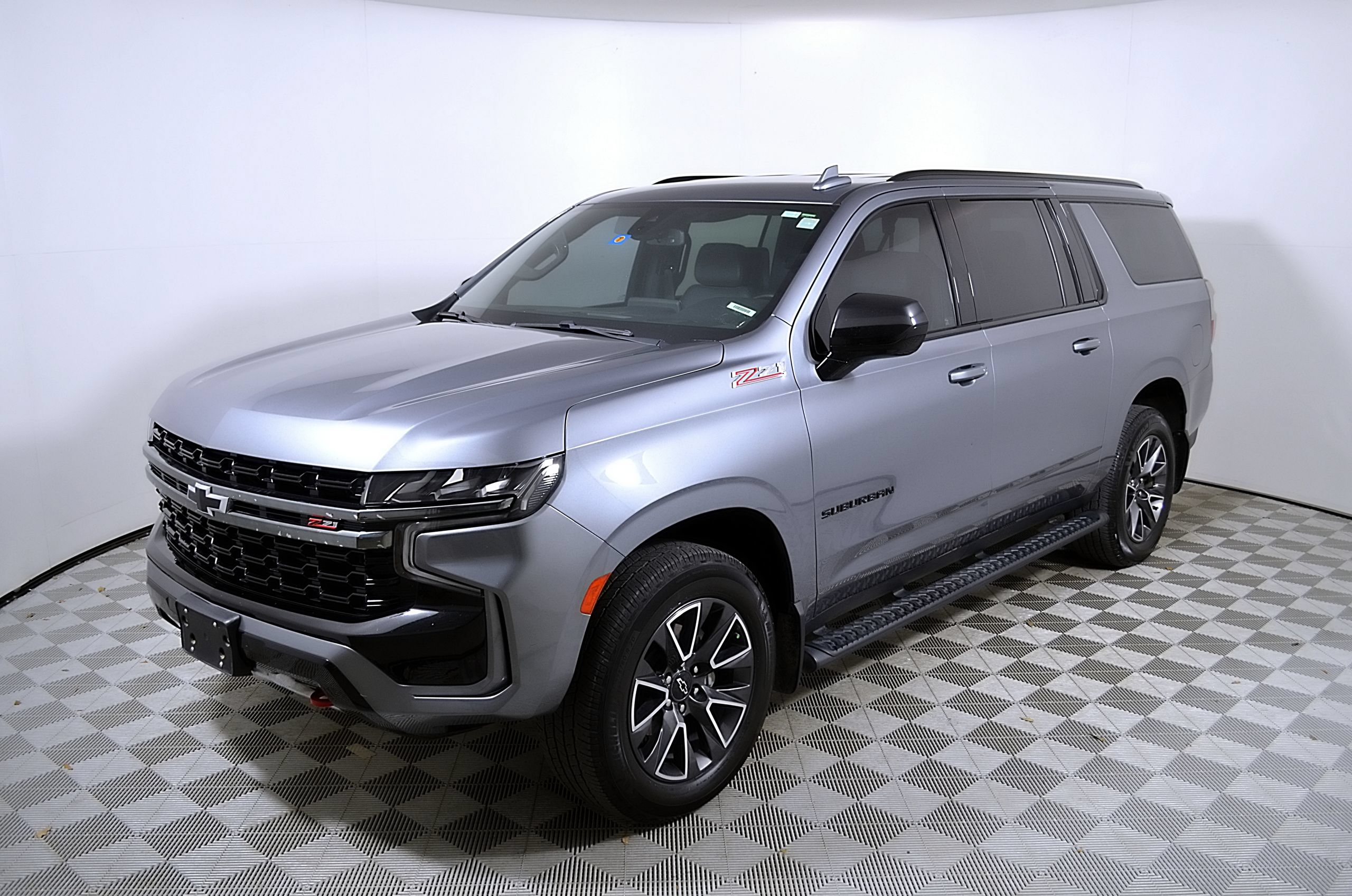 Used 2021 Chevrolet Suburban Z71 w/ Rear Media and Nav Package AWD/4WD video 3