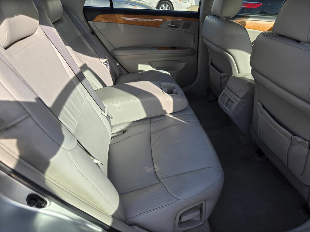 Used 2006 Toyota Avalon XLS FWD image 17