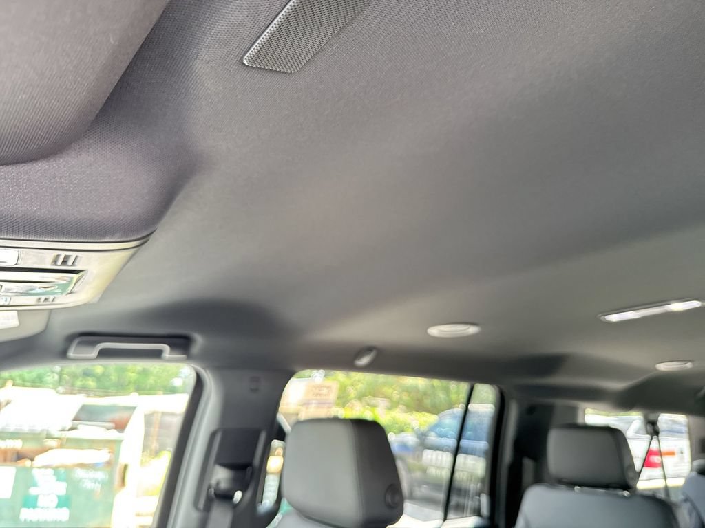 New 2026 Chevrolet Suburban LT w/ Comfort Package AWD/4WD image 20
