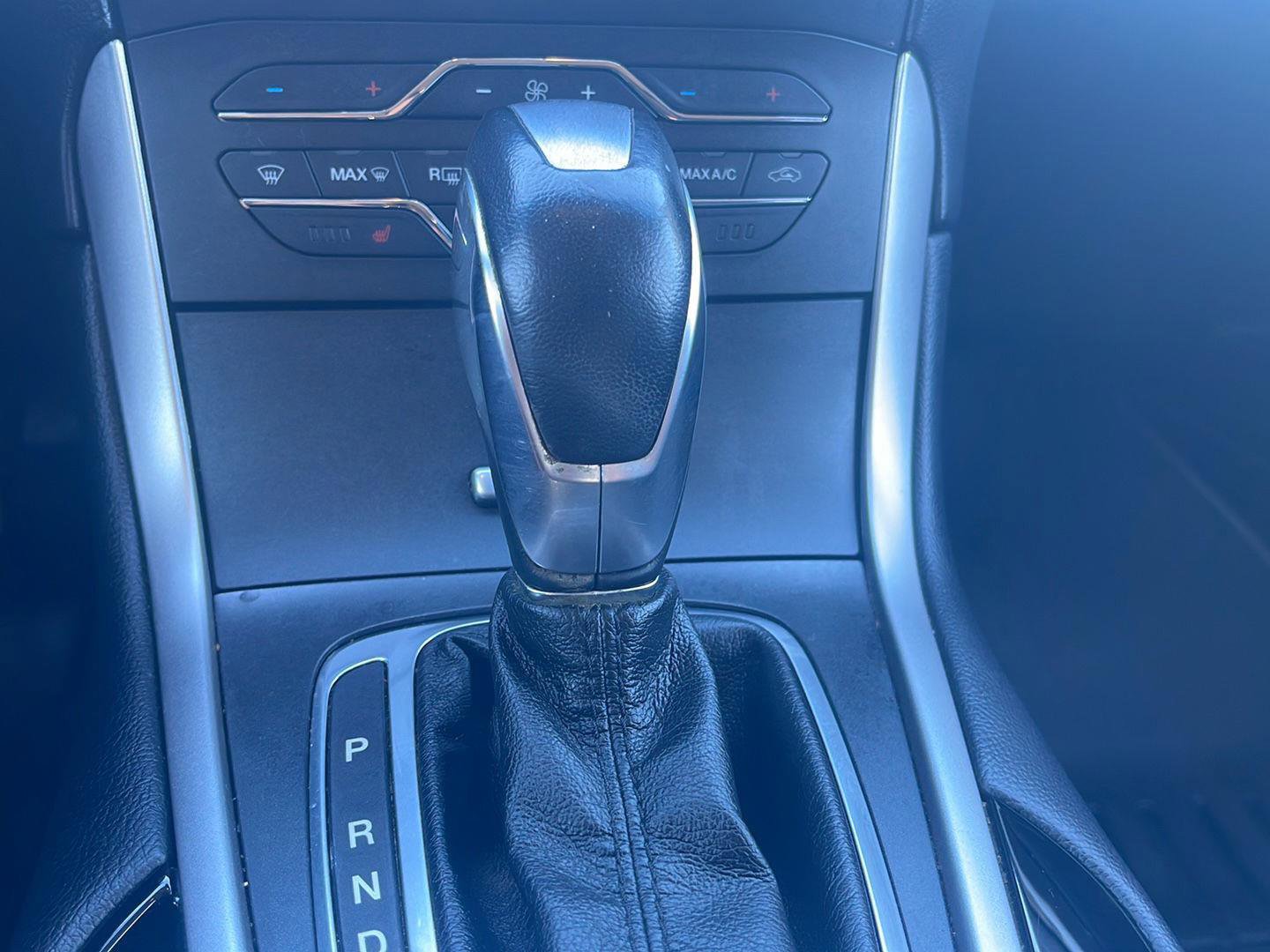 Used 2018 Ford Edge SEL w/ Equipment Group 201A image 29