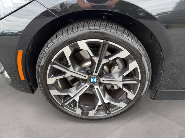 Certified 2026 BMW 330i xDrive Sedan w/ Premium Package AWD/4WD image 14