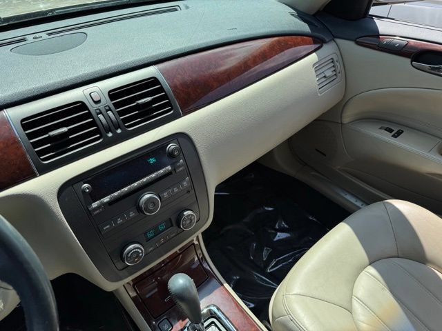 Used 2006 Buick Lucerne CXL w/ Luxury Package FWD image 21