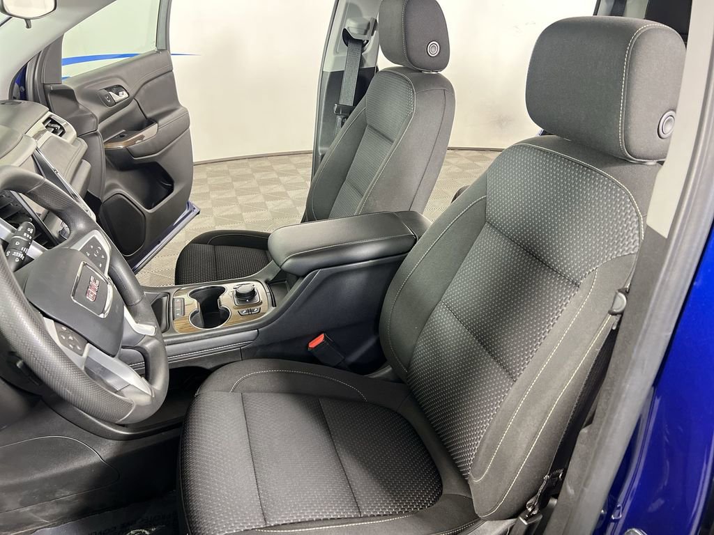 Certified 2023 GMC Acadia SLE w/ Driver Convenience Package image 19