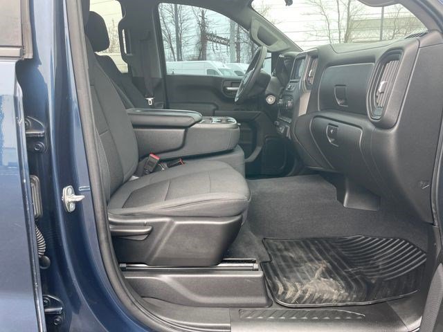 Used 2020 Chevrolet Silverado 1500 Custom w/ Custom Value Package AWD/4WD image 12