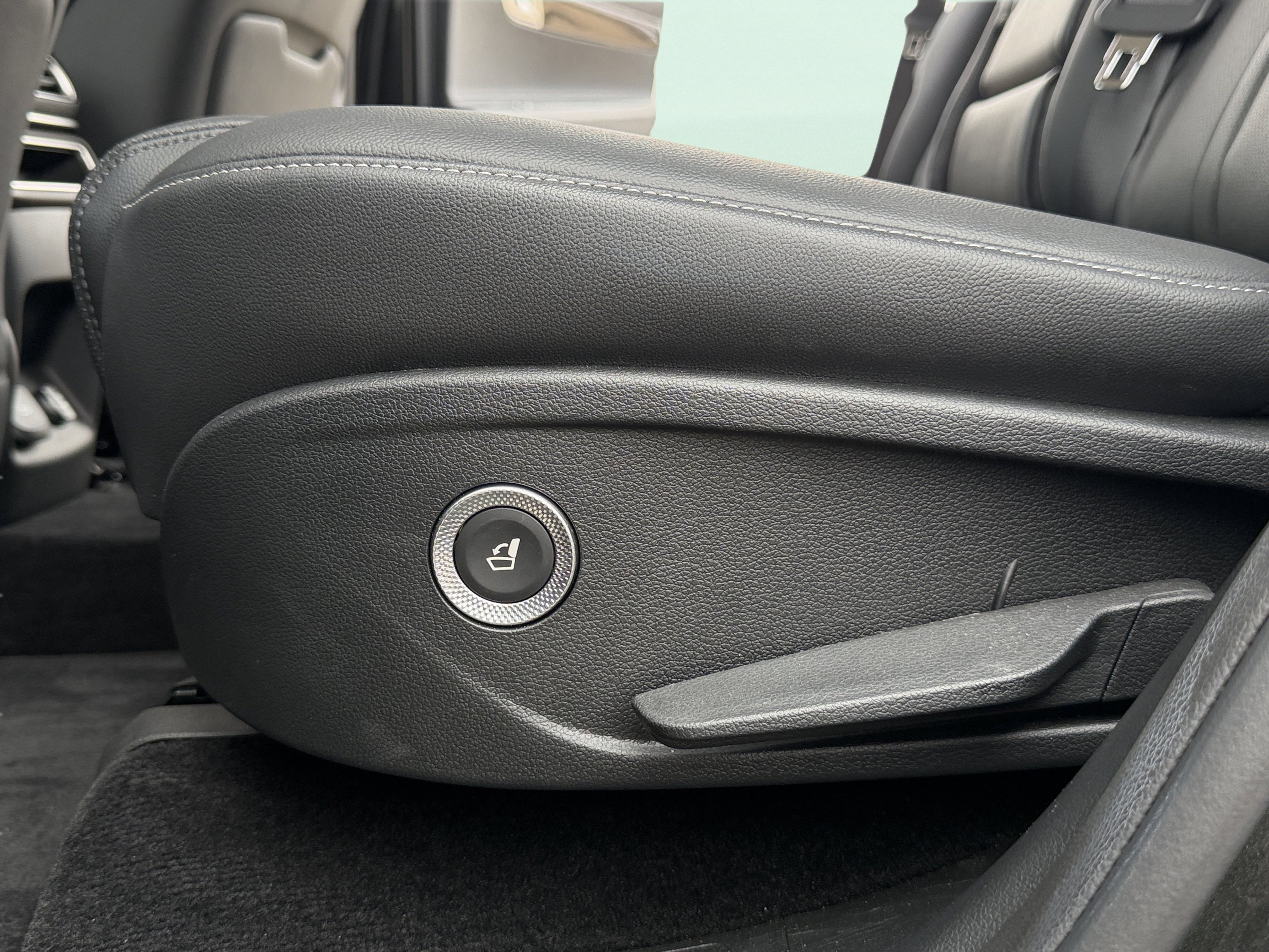 Used 2025 Genesis GV80 2.5T Standard image 35