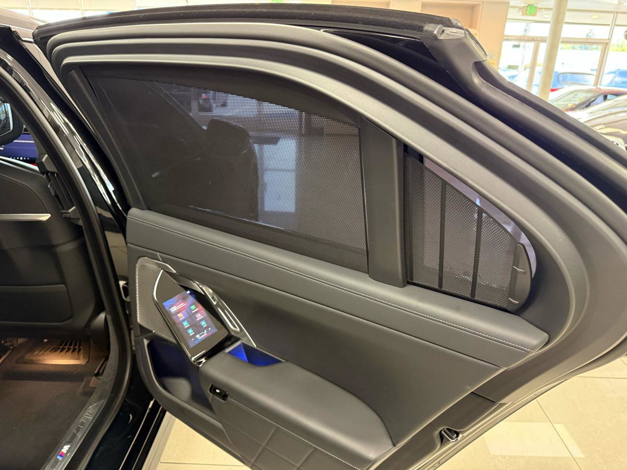 Used 2024 BMW 740i w/ Premium Package image 24