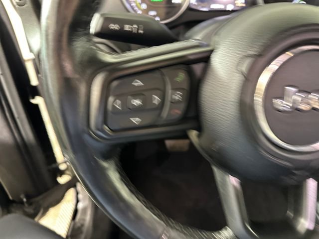 Used 2023 Jeep Wrangler Unlimited w/ Cold Weather Group image 15