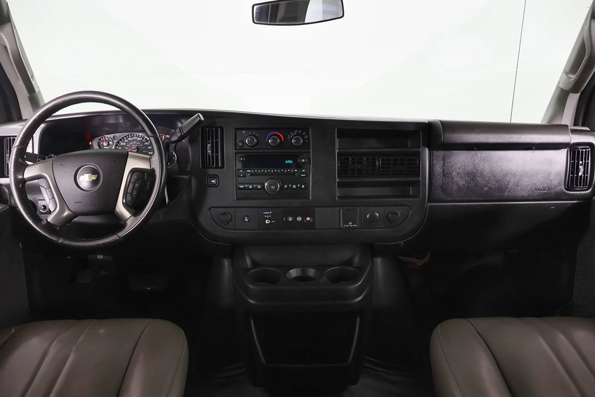 Used 2016 Chevrolet Express 3500 LS RWD image 17