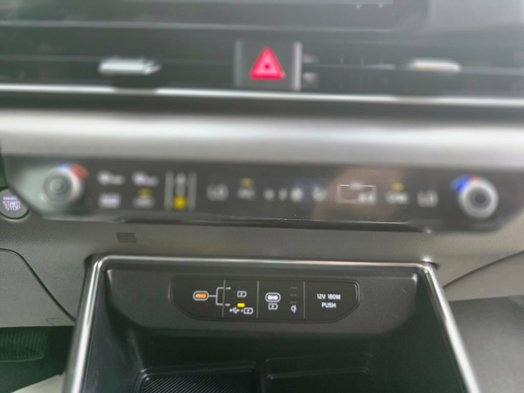 Certified 2026 Kia Carnival SX FWD image 14