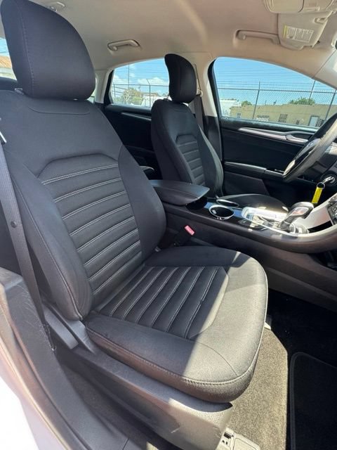 Used 2013 Ford Fusion SE FWD image 12