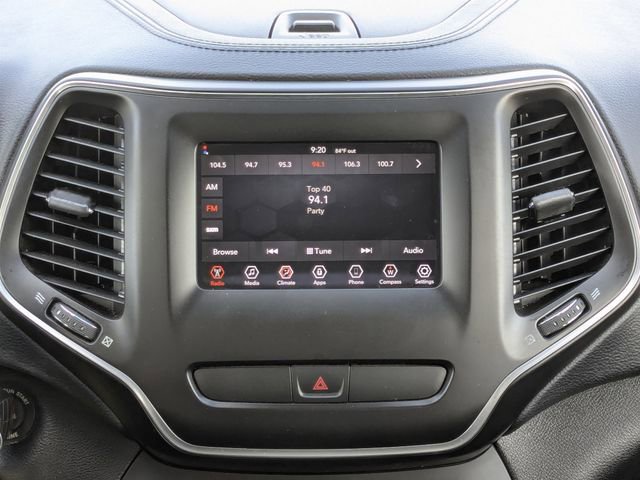 Used 2019 Jeep Cherokee Latitude w/ Popular Appearance Group FWD image 20