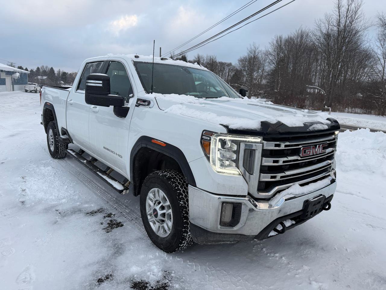 Used 2022 GMC Sierra 2500 SLE w/ SLE Convenience Package image 3
