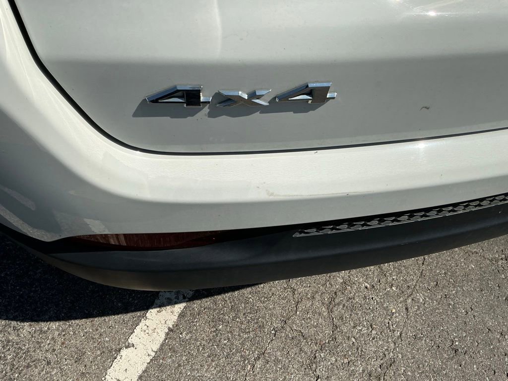 Used 2022 Jeep Compass Limited w/ Sun and Sound Group AWD/4WD image 3